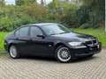 BMW 318 i Lim. (E90) guter Zustand Tüv Neu Zwart - thumbnail 1