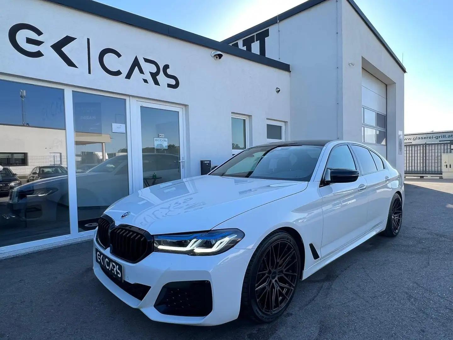 BMW 520 520d G30/M-PAKET/FACELIFT/WENIG KILOMETER Weiß - 2