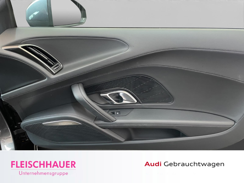 Audi R8 Coupe performance quattro LED Tel.-Vorb. Navi DAB — photo 10