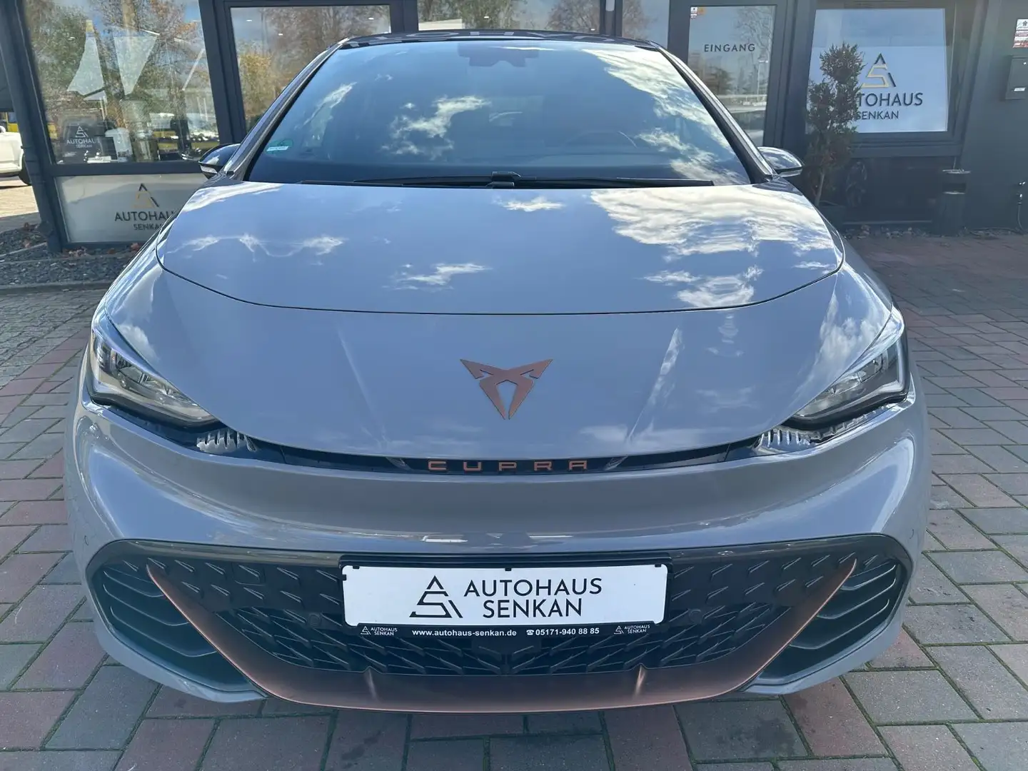 CUPRA Born 170 kW*ACC*R-CAM*NAVI*VIRTUAL*LED* Gris - 2