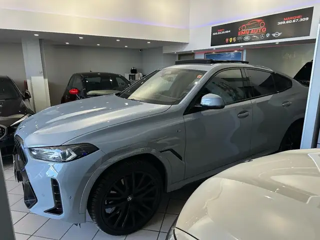 BMW X6 view 4