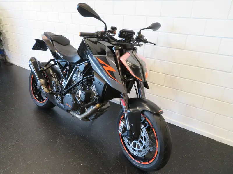 KTM SUPER DUKE 1290 - foto 2