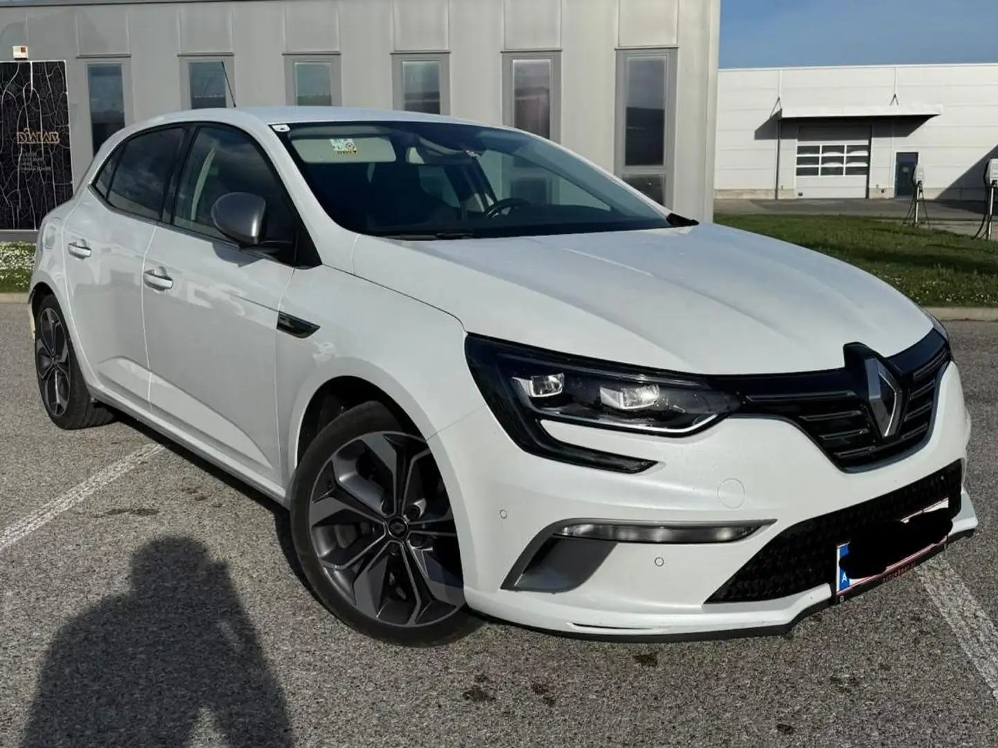 Renault Megane Mégane GT-Line TCe 160 PF EDC GT-Line Weiß - 1