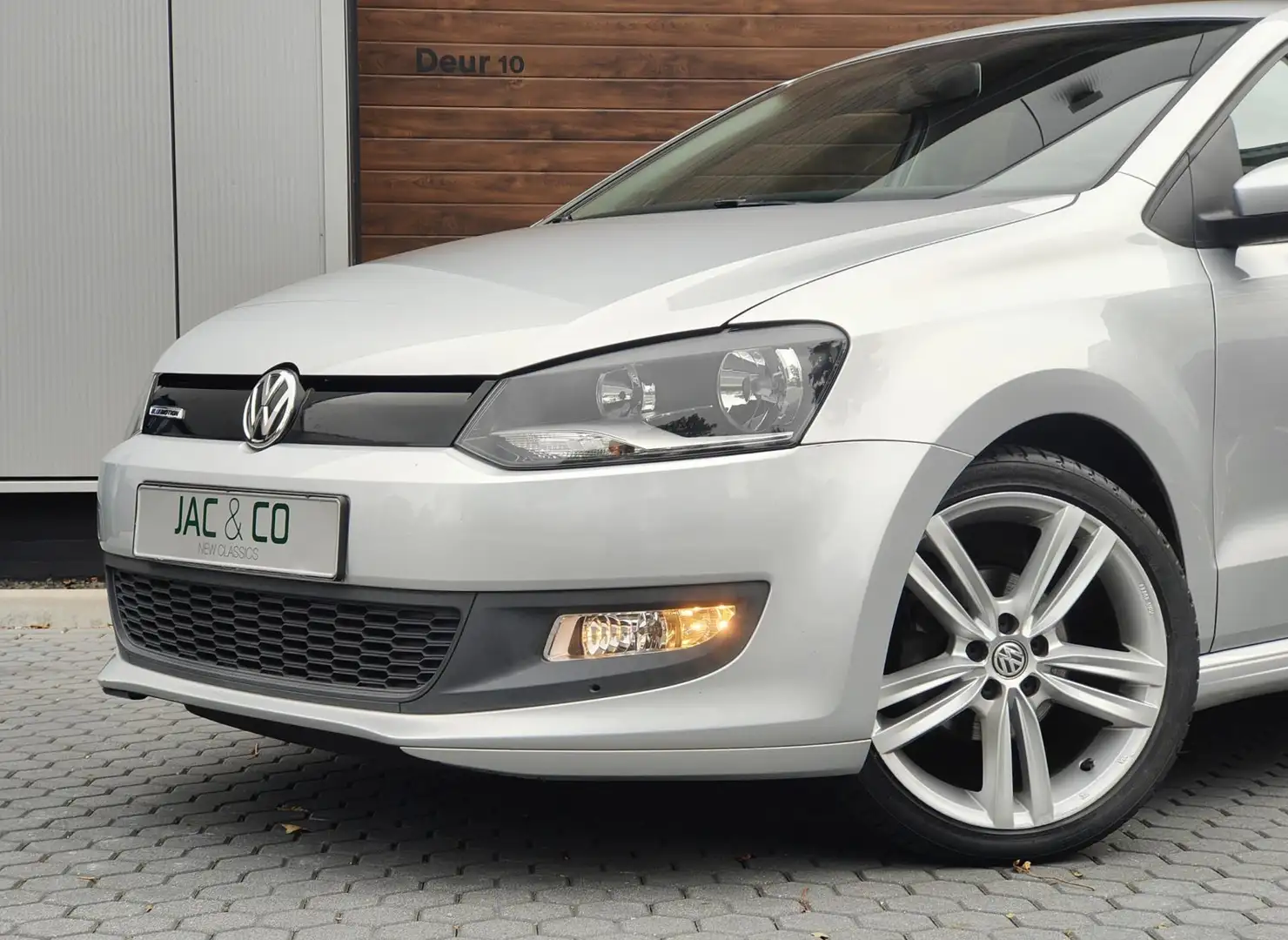 Volkswagen Polo 1.0 R-Line Edition 95-pk Navi - Airco Gris - 2