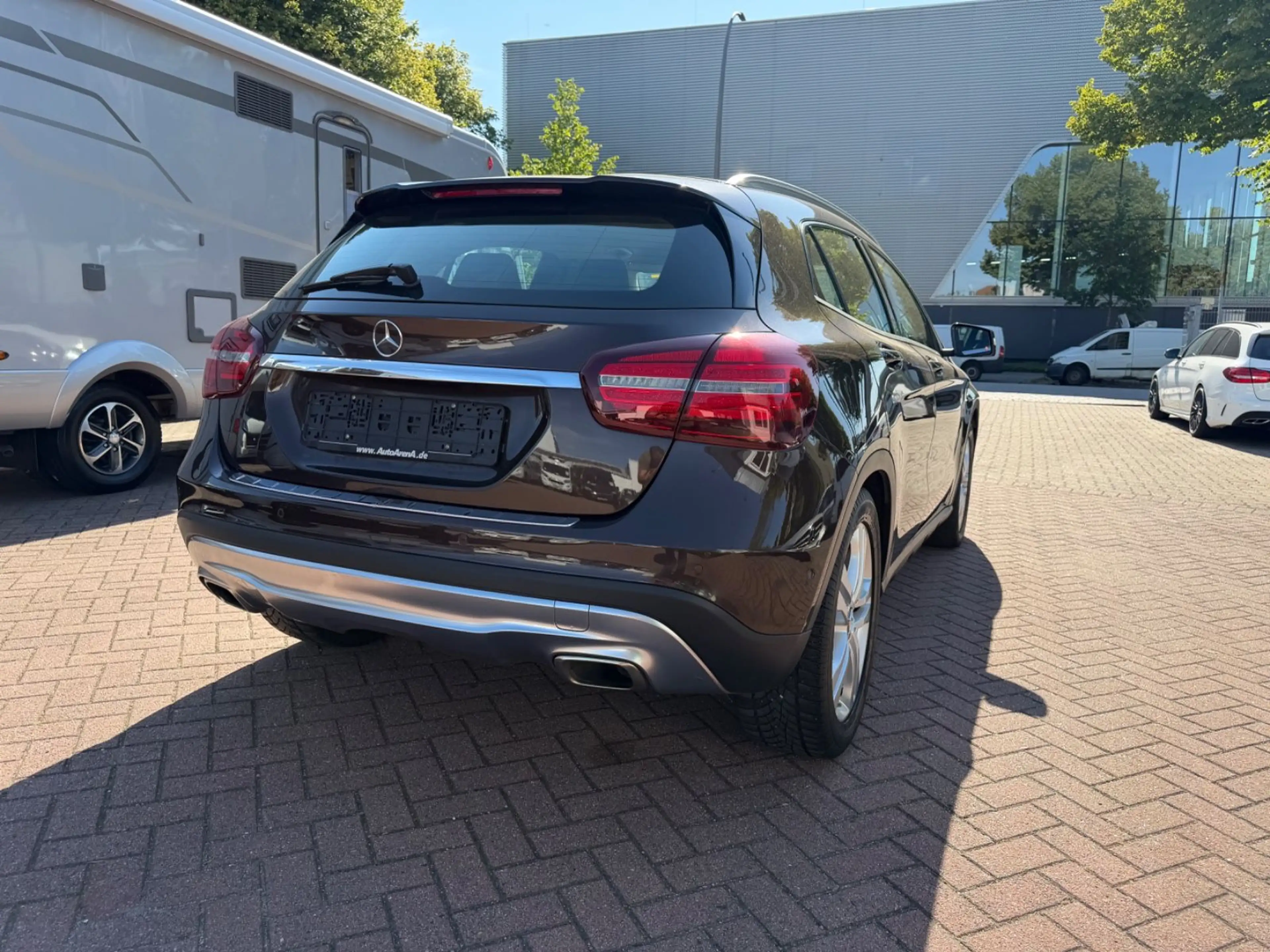 Mercedes-Benz GLA 200 d 2H URBAN LED NAV COMAND TOTW E.HECK AHK — photo 7