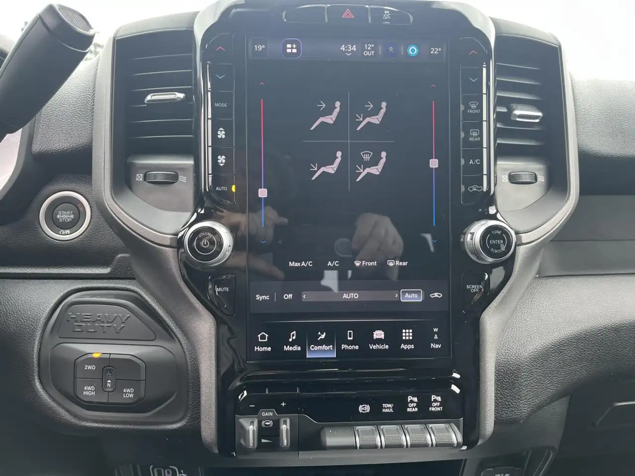 RAM 2500 снимка RAM 2500