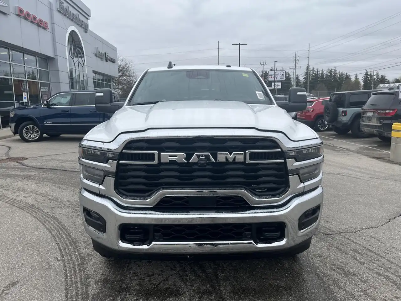 RAM 2500 снимка RAM 2500