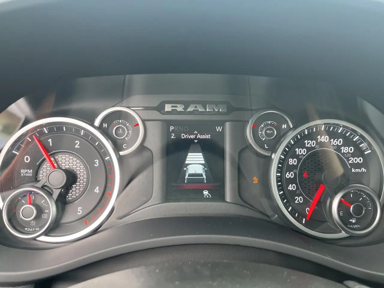 RAM 2500 снимка RAM 2500