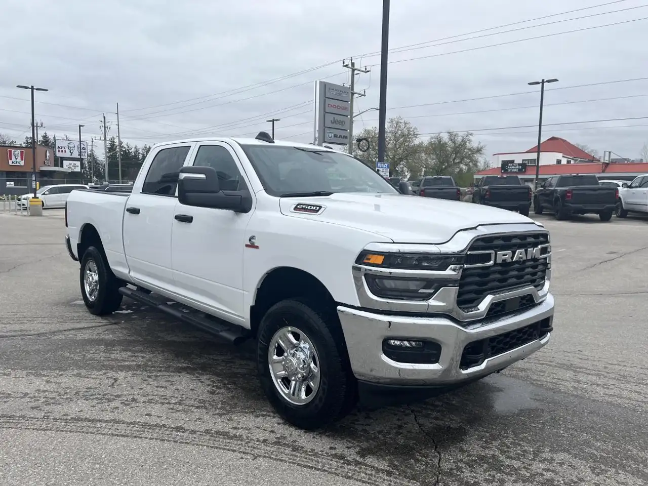 RAM 2500 снимка RAM 2500
