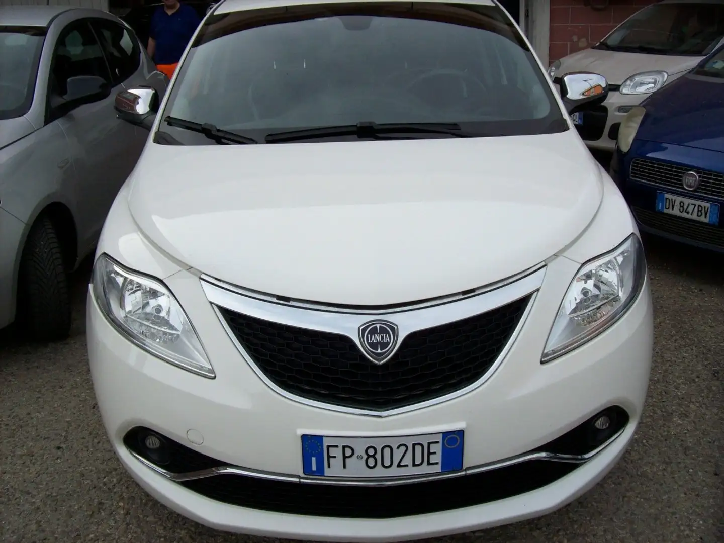 Lancia Ypsilon Ypsilon 1.2 Platinum 69cv my16 Bianco - 2