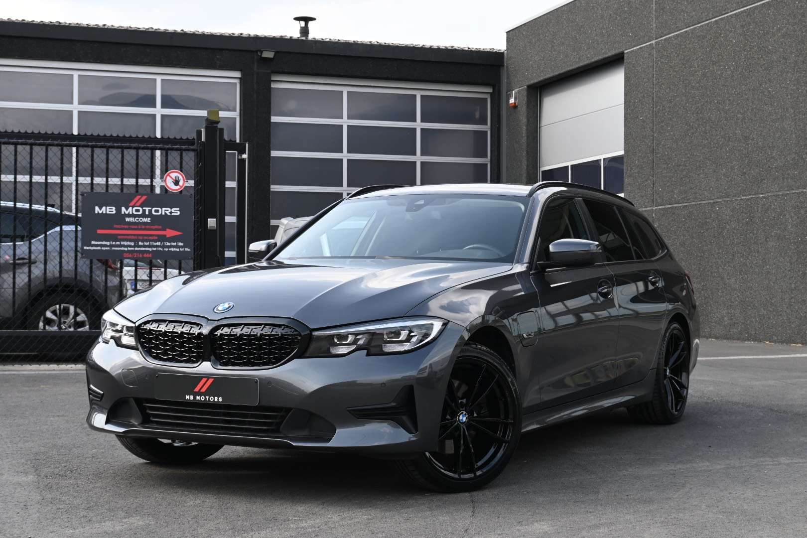 BMW 320 nuo 406 €/ mėn Benzinas/Elektra 2022m. Kita Automatinė