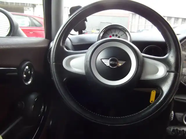 Mini Clubman view 10