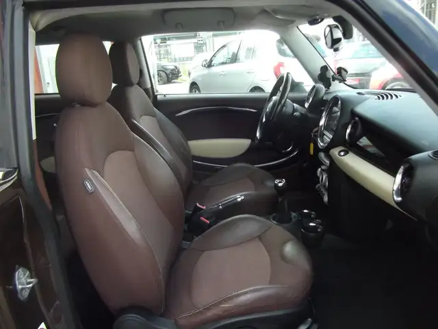 Mini Clubman view 14