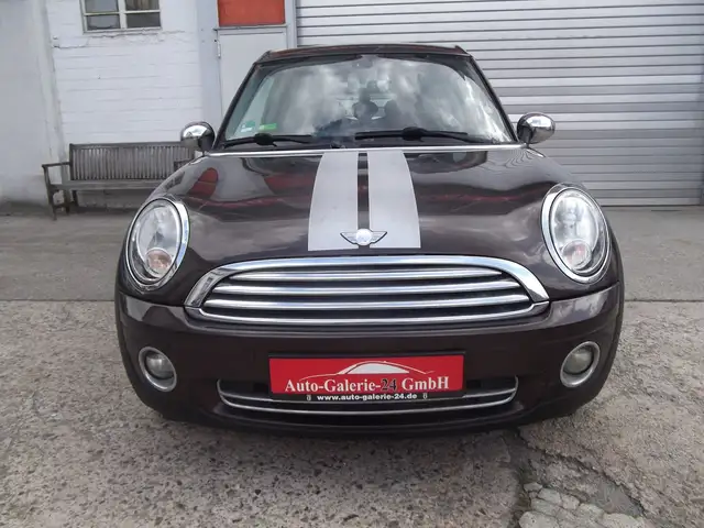 Mini Clubman view 2