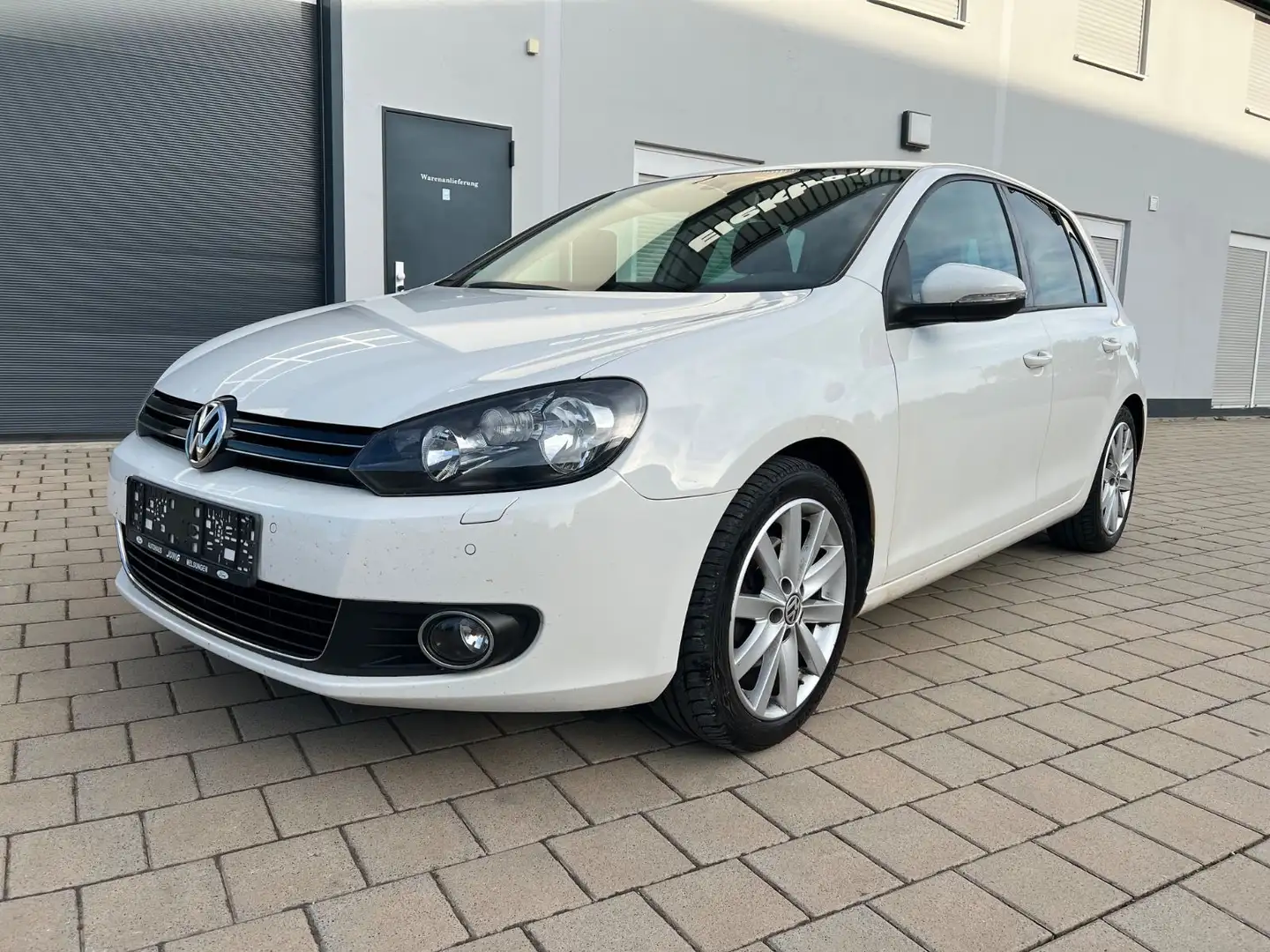Volkswagen Golf VI Highline ** 1 Hand ** Blanc - 2
