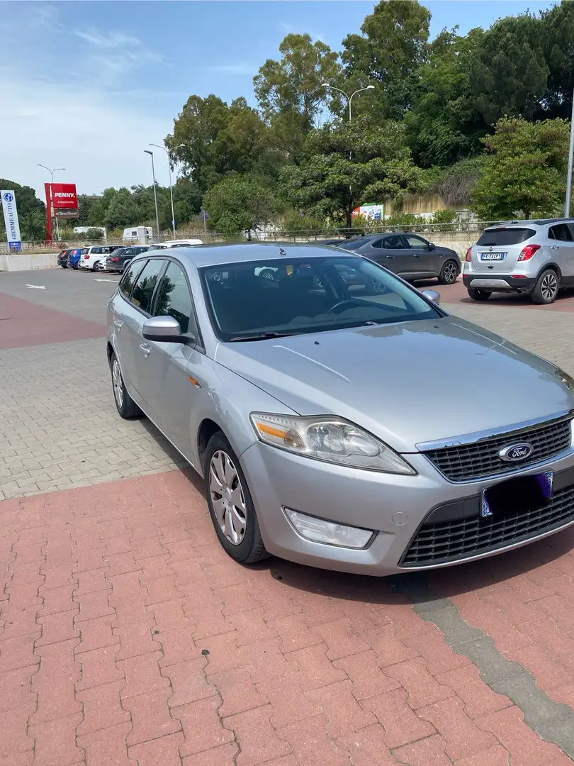 Ford Mondeo SW 1.8 tdci Ghia Pack - 2