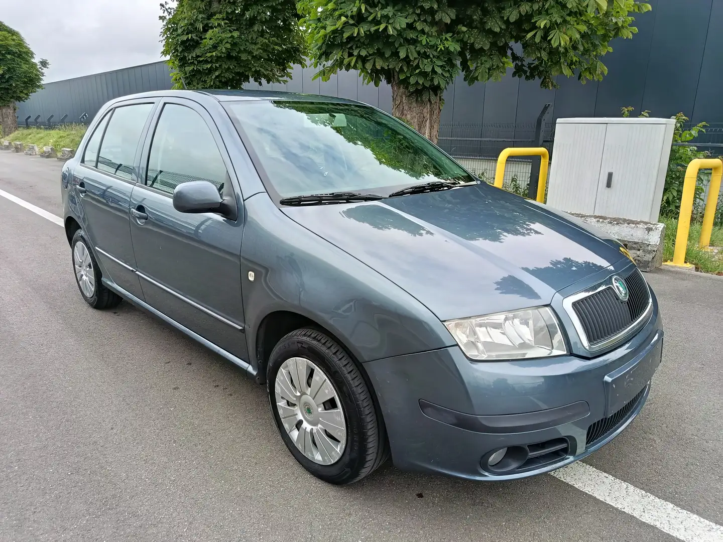 Skoda Fabia 1.9 TDi Elegance Gris - 2