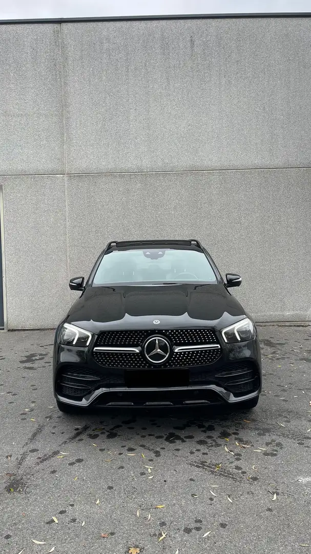 Mercedes-Benz GLE 300 d 4Matic 9G-TRONIC AMG Line Zwart - 2