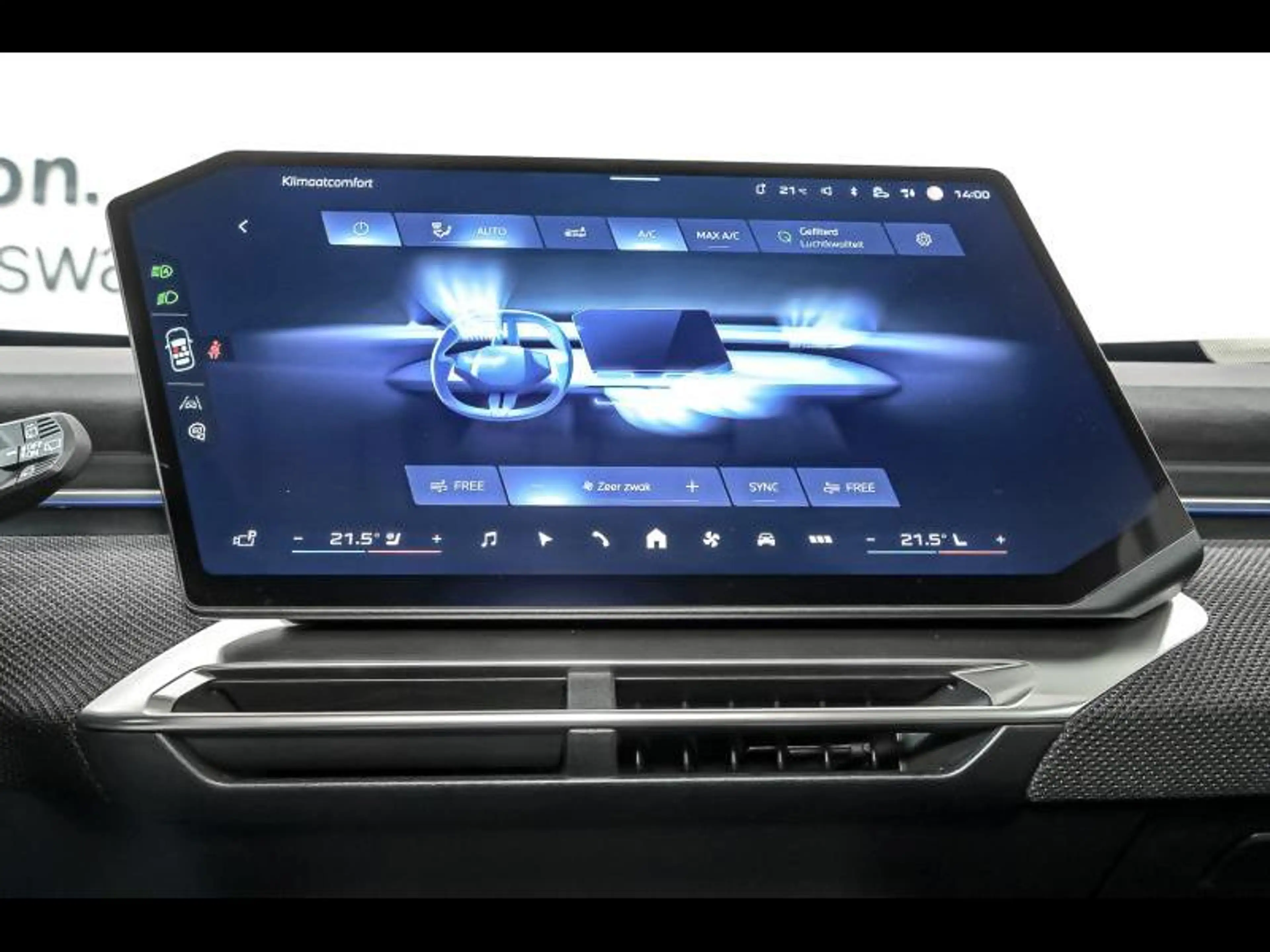 BMW iX3 xDrive50 - M Pack Pro — photo 10