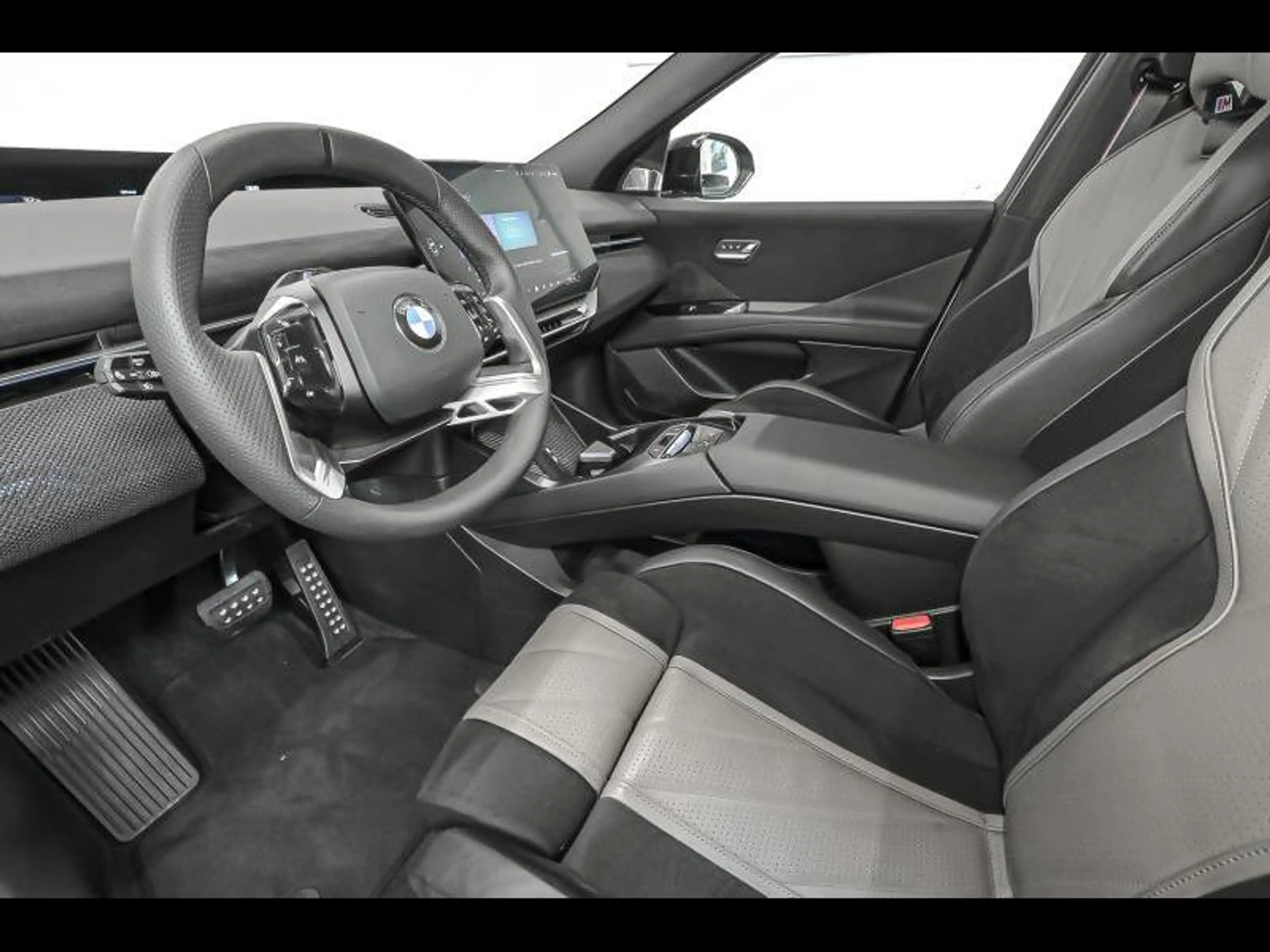 BMW iX3 xDrive50 - M Pack Pro — photo 6
