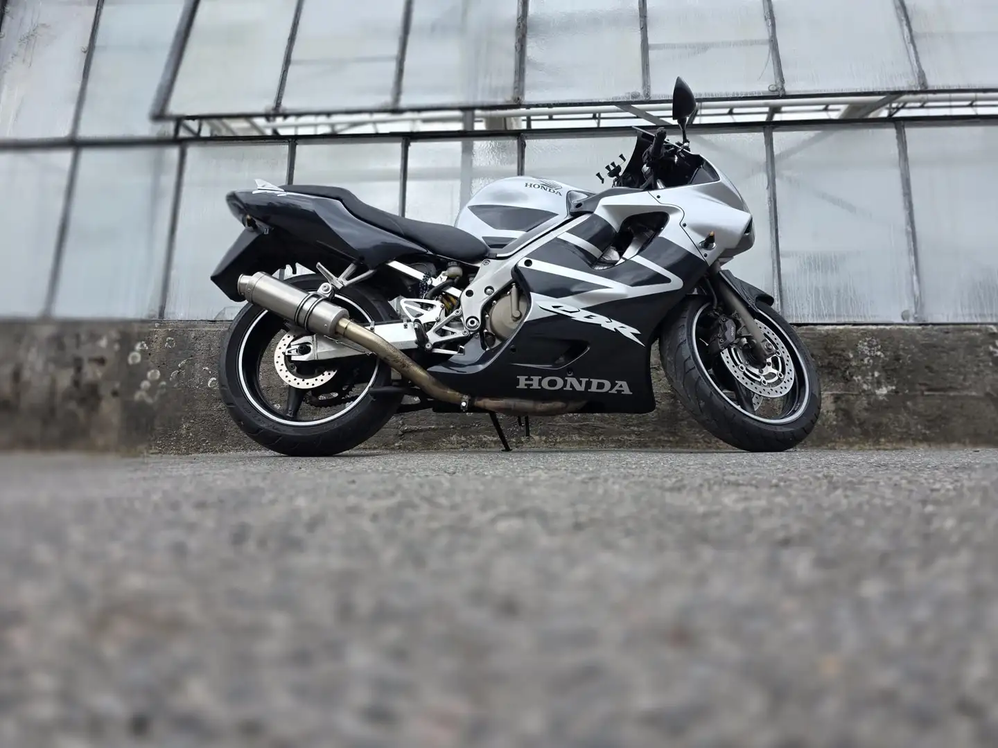 Honda CBR 600 PC35 - 2