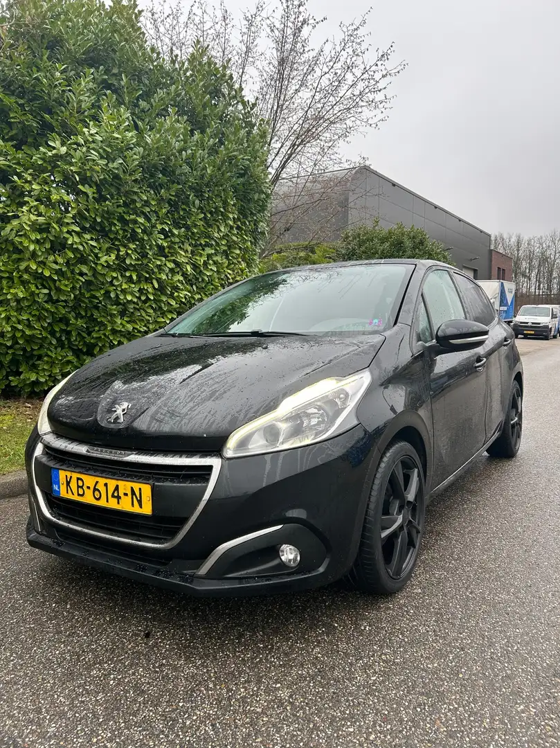 Peugeot 208 1.2 PureTech Blue Lion Schwarz - 1