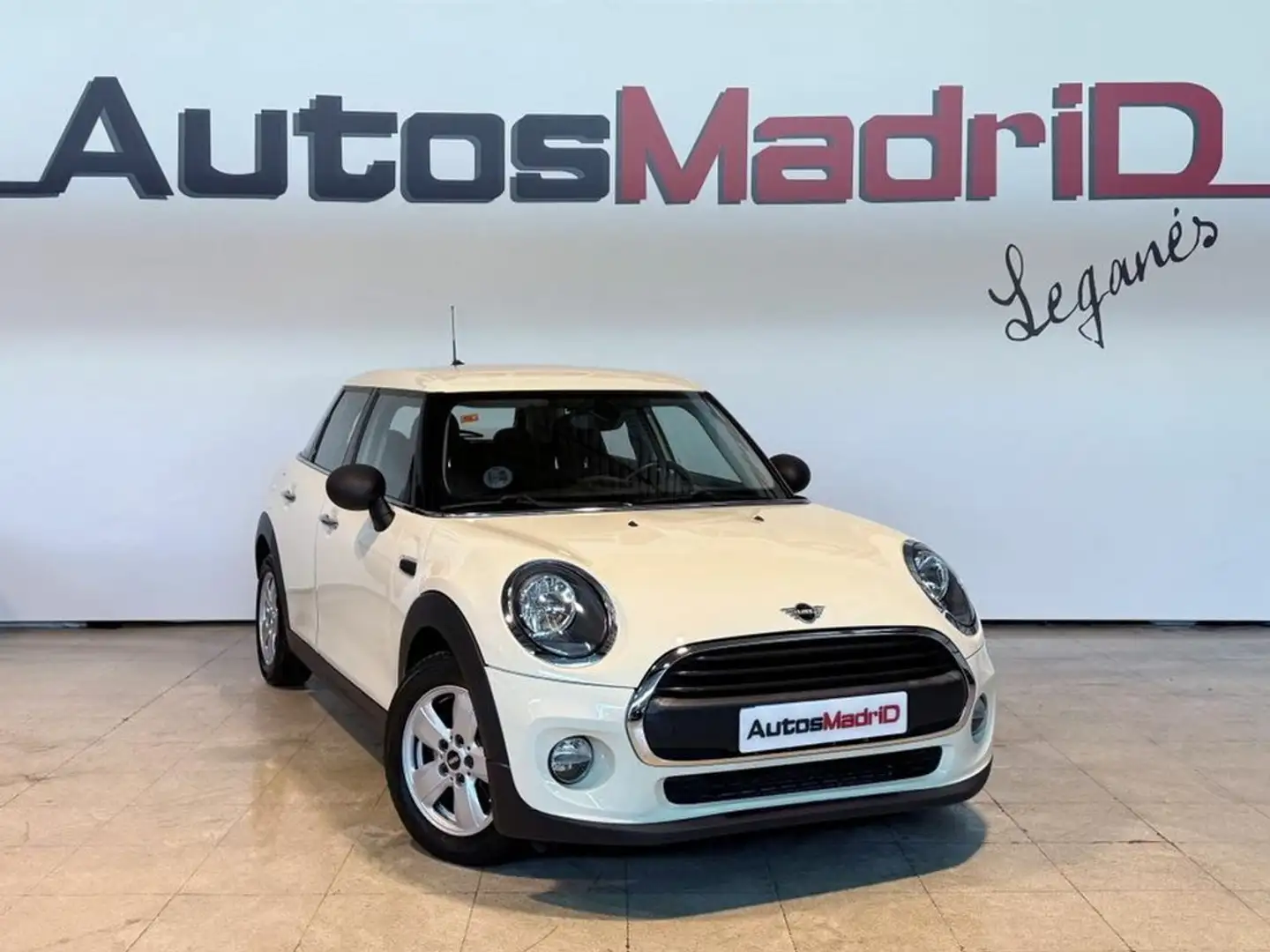 MINI Cooper ONE 5 PUERTAS Wit - 1