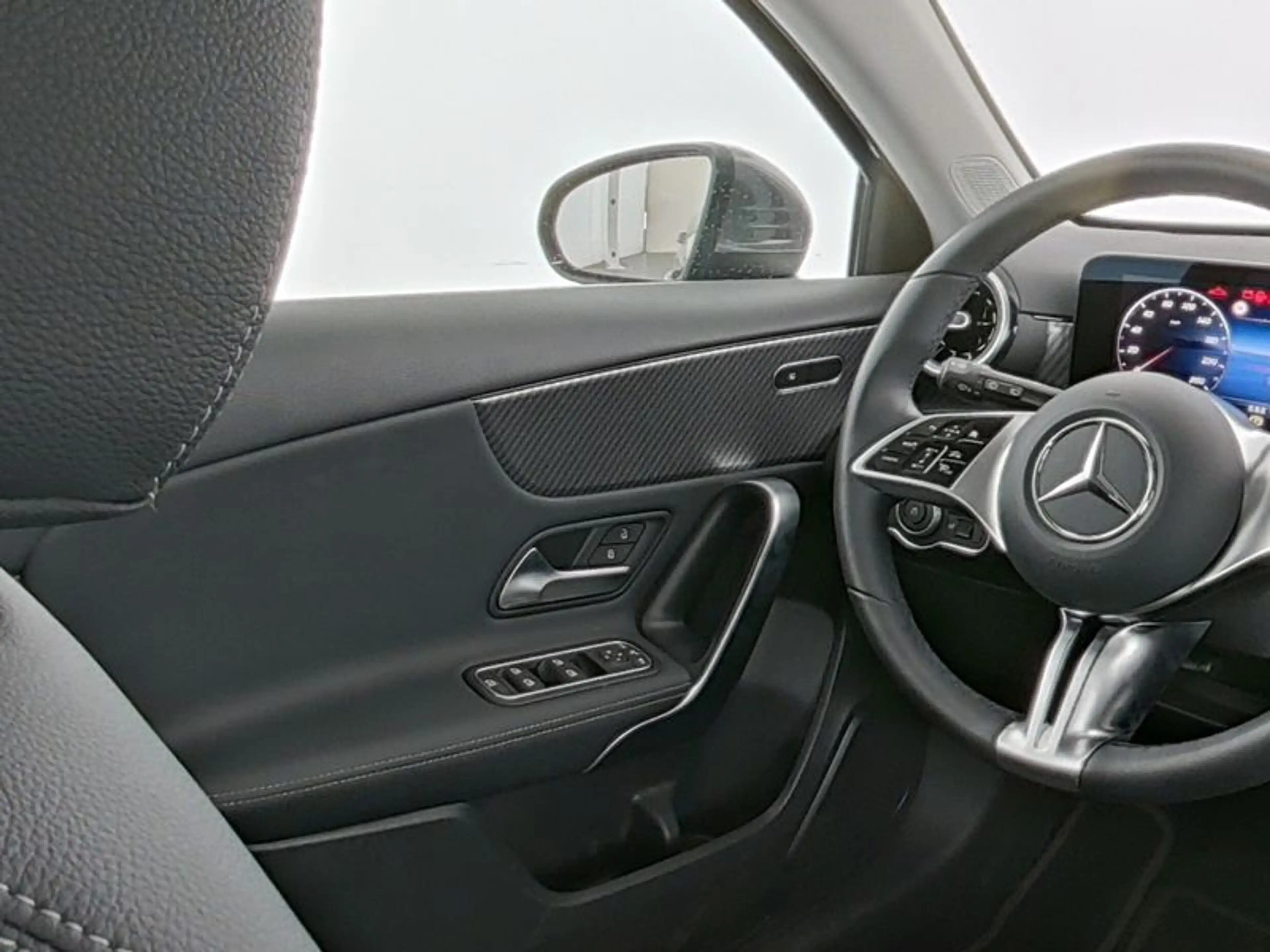 Mercedes-Benz A 200 , PROGRESSIVE KAMERA SPUR PDC SHZ — photo 11