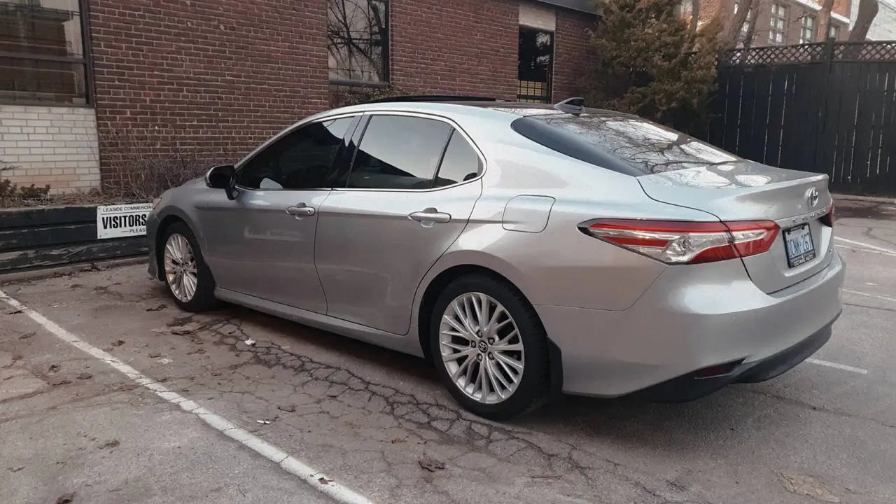 Toyota Camry снимка Toyota Camry