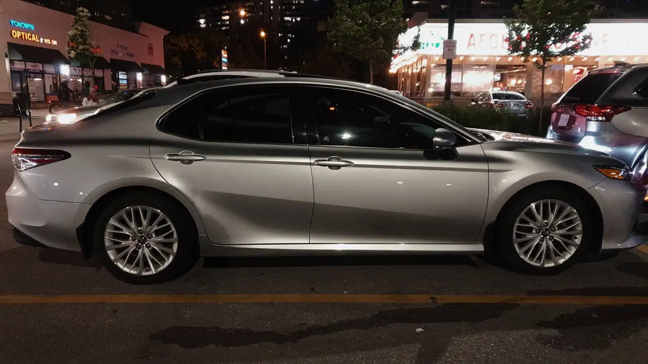 Toyota Camry снимка Toyota Camry
