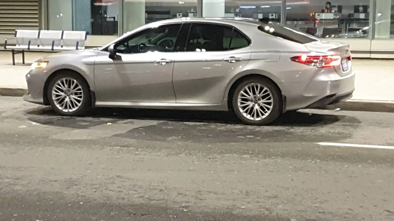 Toyota Camry снимка Toyota Camry