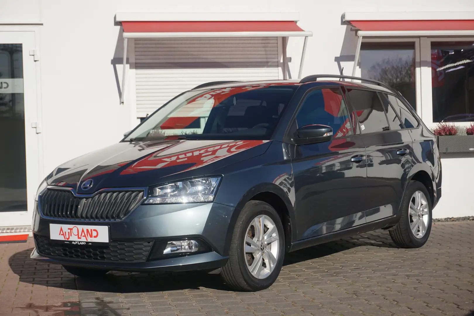 Skoda Fabia Combi 1.0 Ambition Klima DAB Sitzheizung Grau - 2