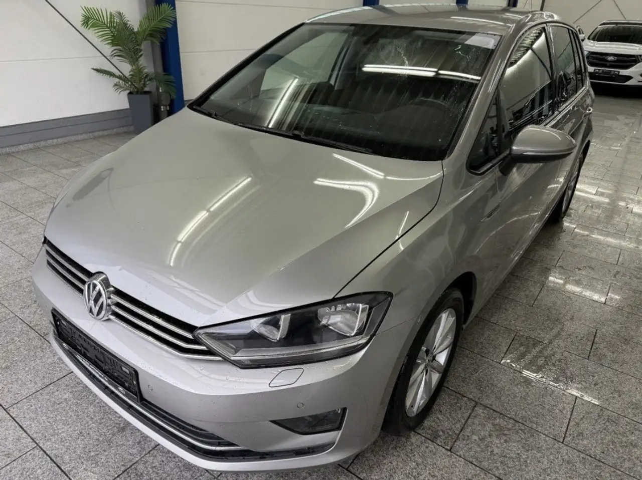 Volkswagen Golf Sportsvan 2.0 TDI BlueMotion Technology DSG Lounge