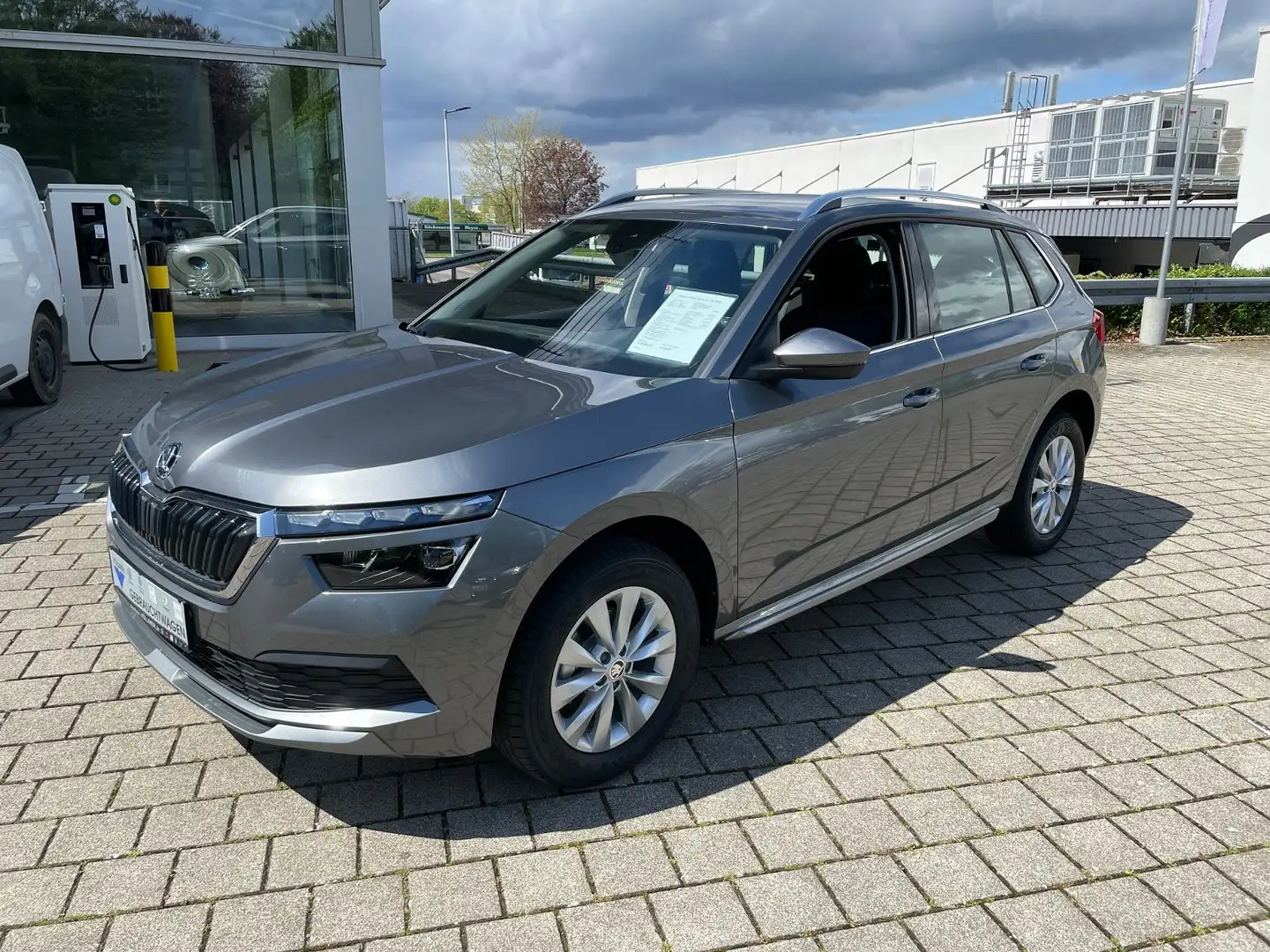 Skoda Kamiq 1.0 TSI DSG Style LED,SmartLink,Kessy,GRA, Grau - 2
