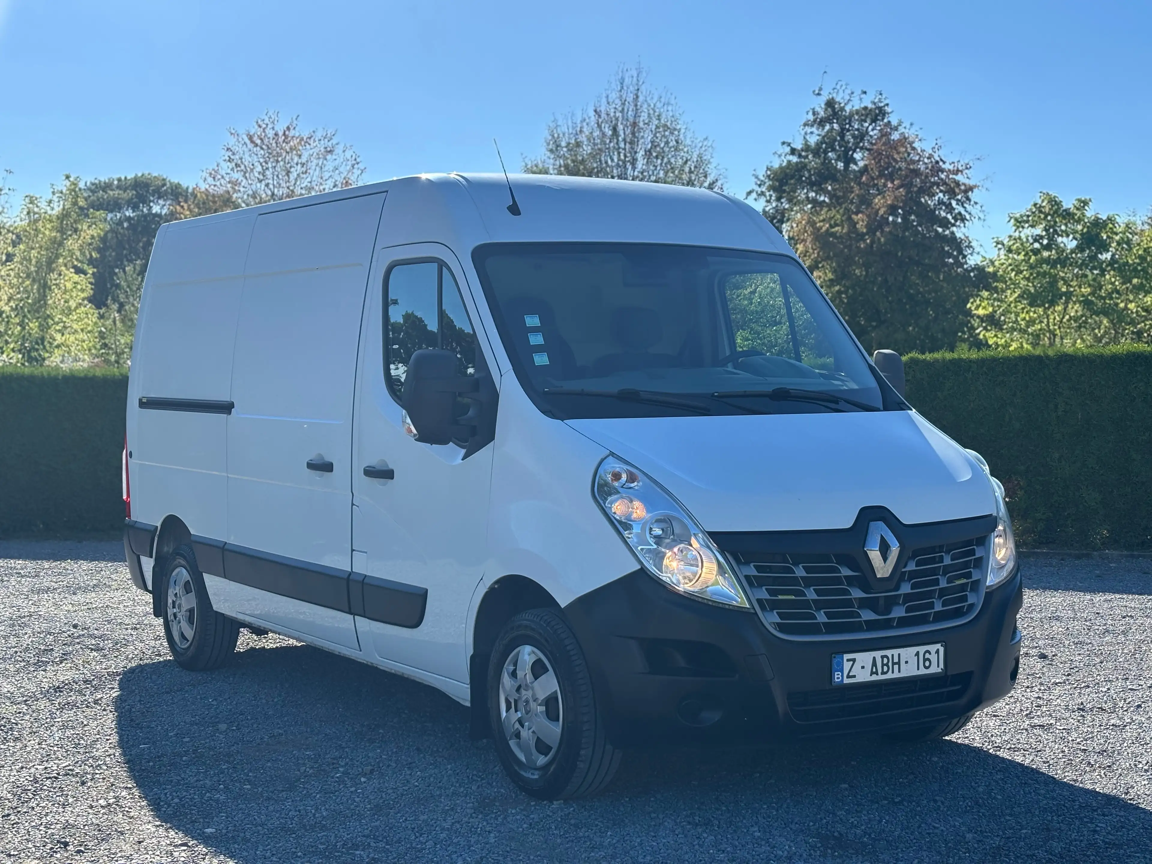 Renault Master 2.3 dCi 33 L2H2 Grand Confort — photo 2