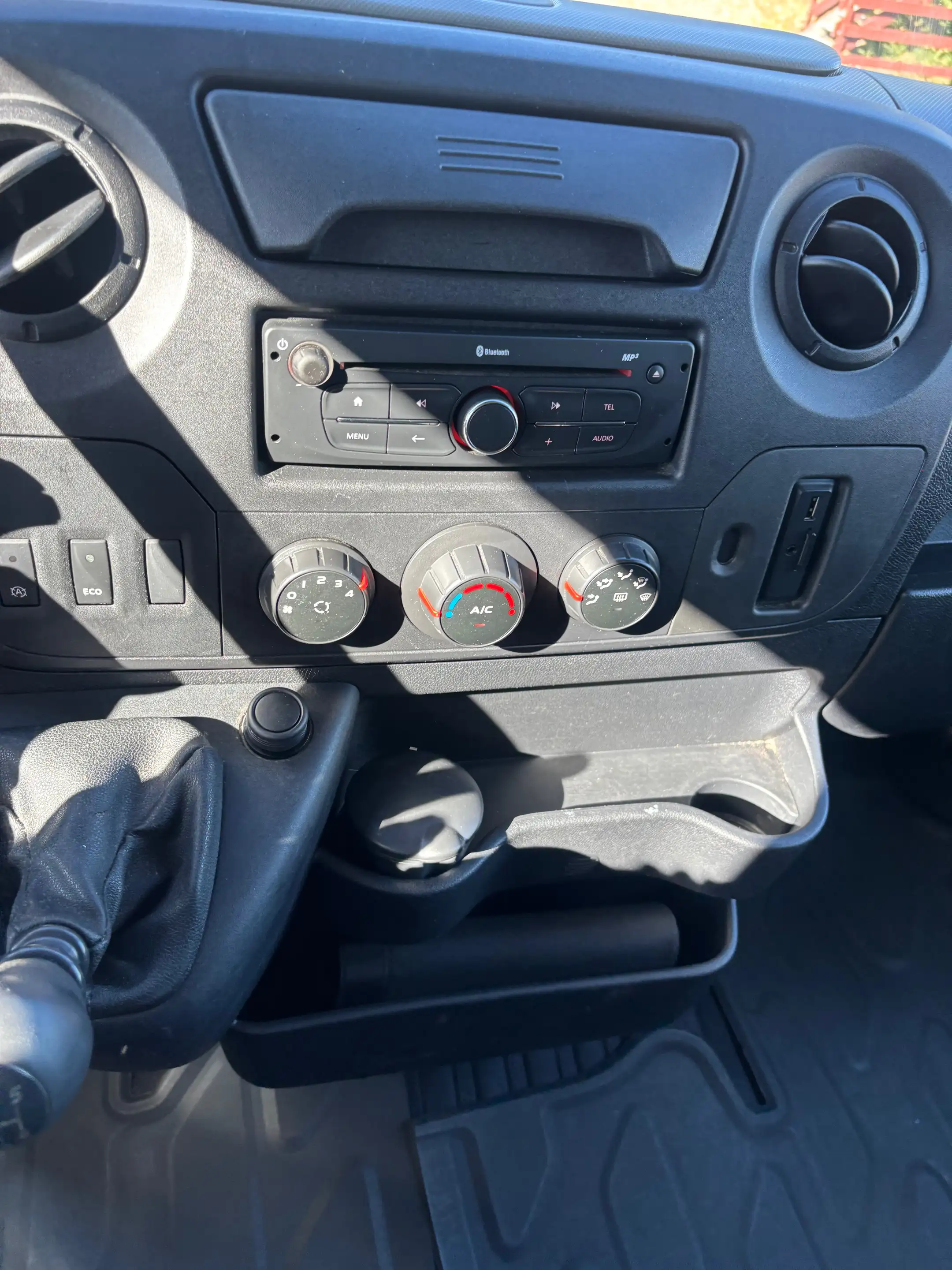 Renault Master 2.3 dCi 33 L2H2 Grand Confort — photo 11