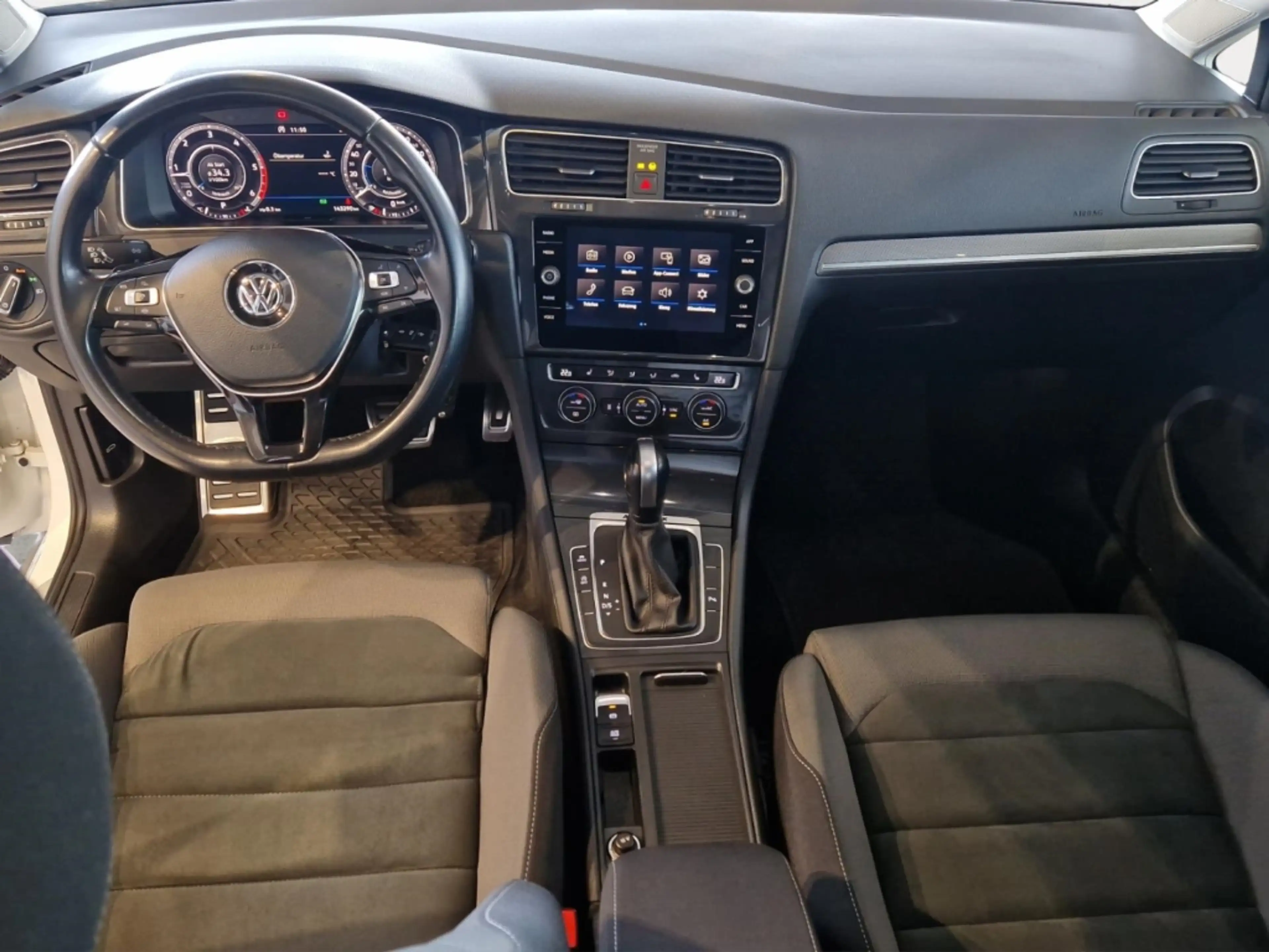 Volkswagen Golf VII Alltrack 2.0 TDI 4Motion DSG *AHK*LED*KAMERA*A — photo 14