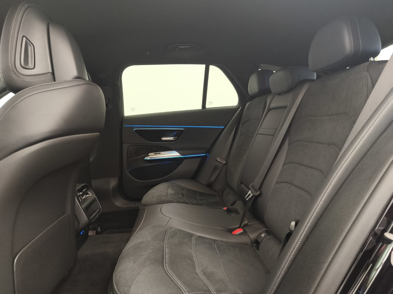 Mercedes-Benz E 200 E 200 T AMG Advanced AHK Fahrassi Plus Ambiente — photo 11