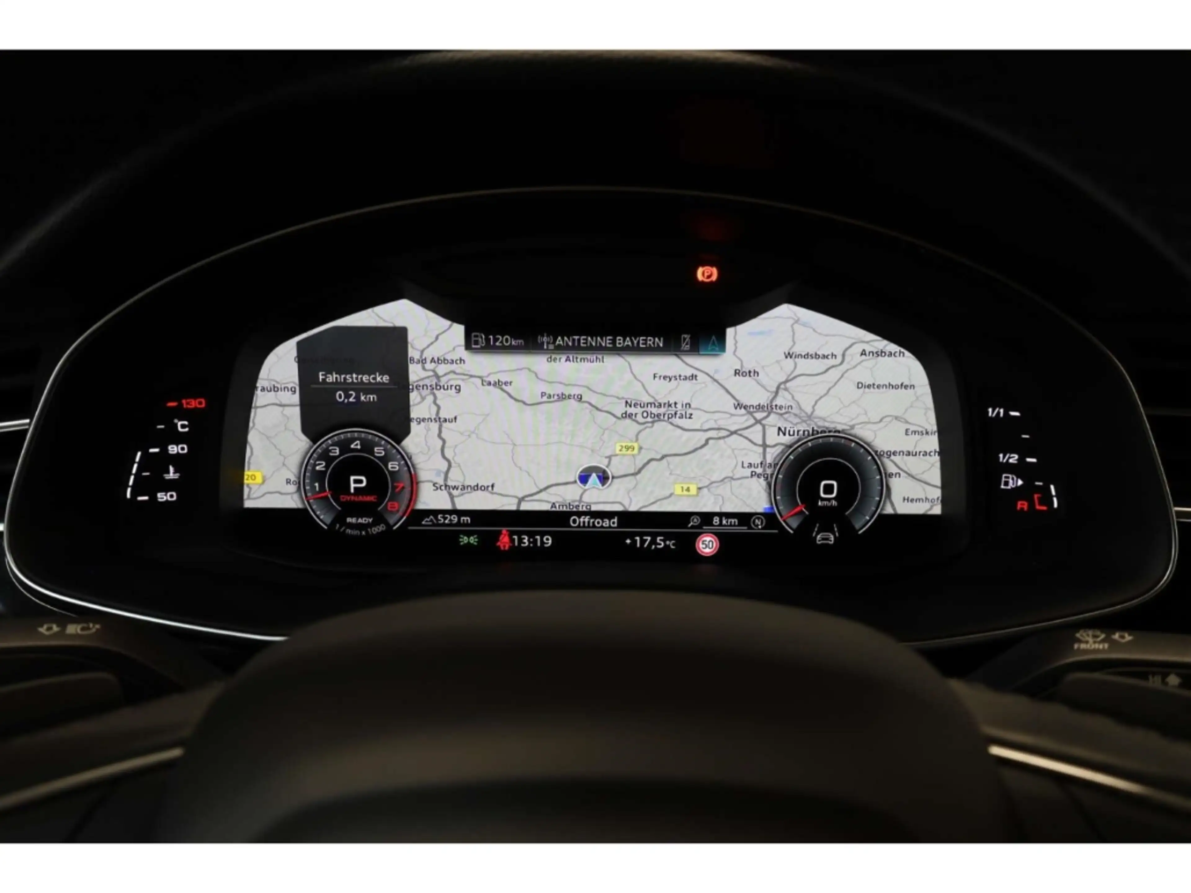 Audi Q7 55 TFSI quattro S line — photo 13