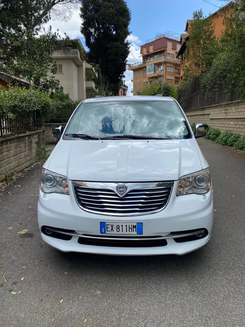 Lancia Voyager 2.8L Platinum 178cv auto - 1