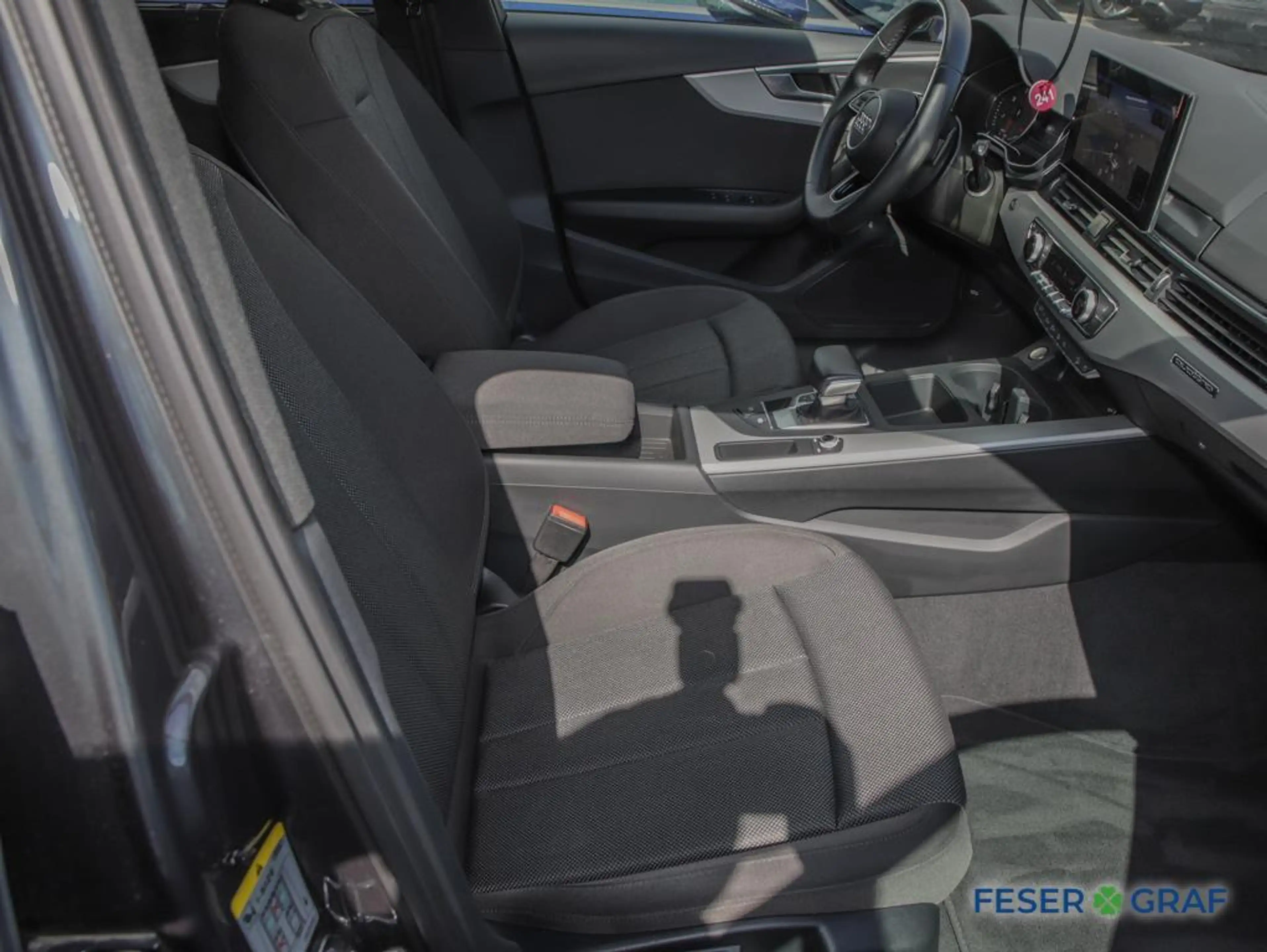 Audi A4 allroad 40 TDI qu AHK,LED,Navi,PDC — photo 4