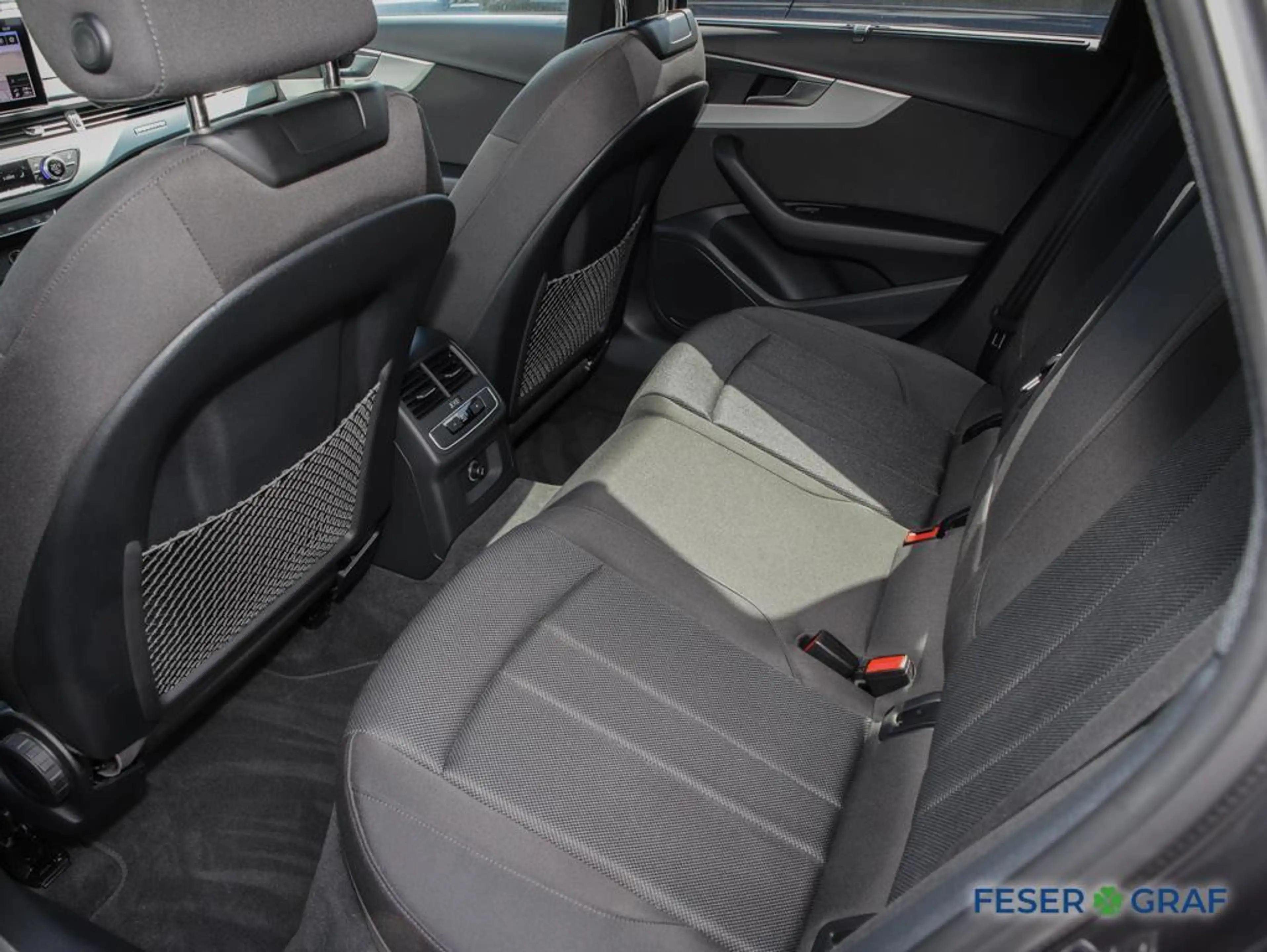 Audi A4 allroad 40 TDI qu AHK,LED,Navi,PDC — photo 7