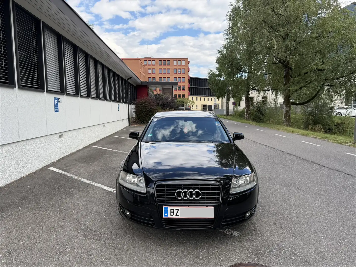 Audi A6 2.4 - 2