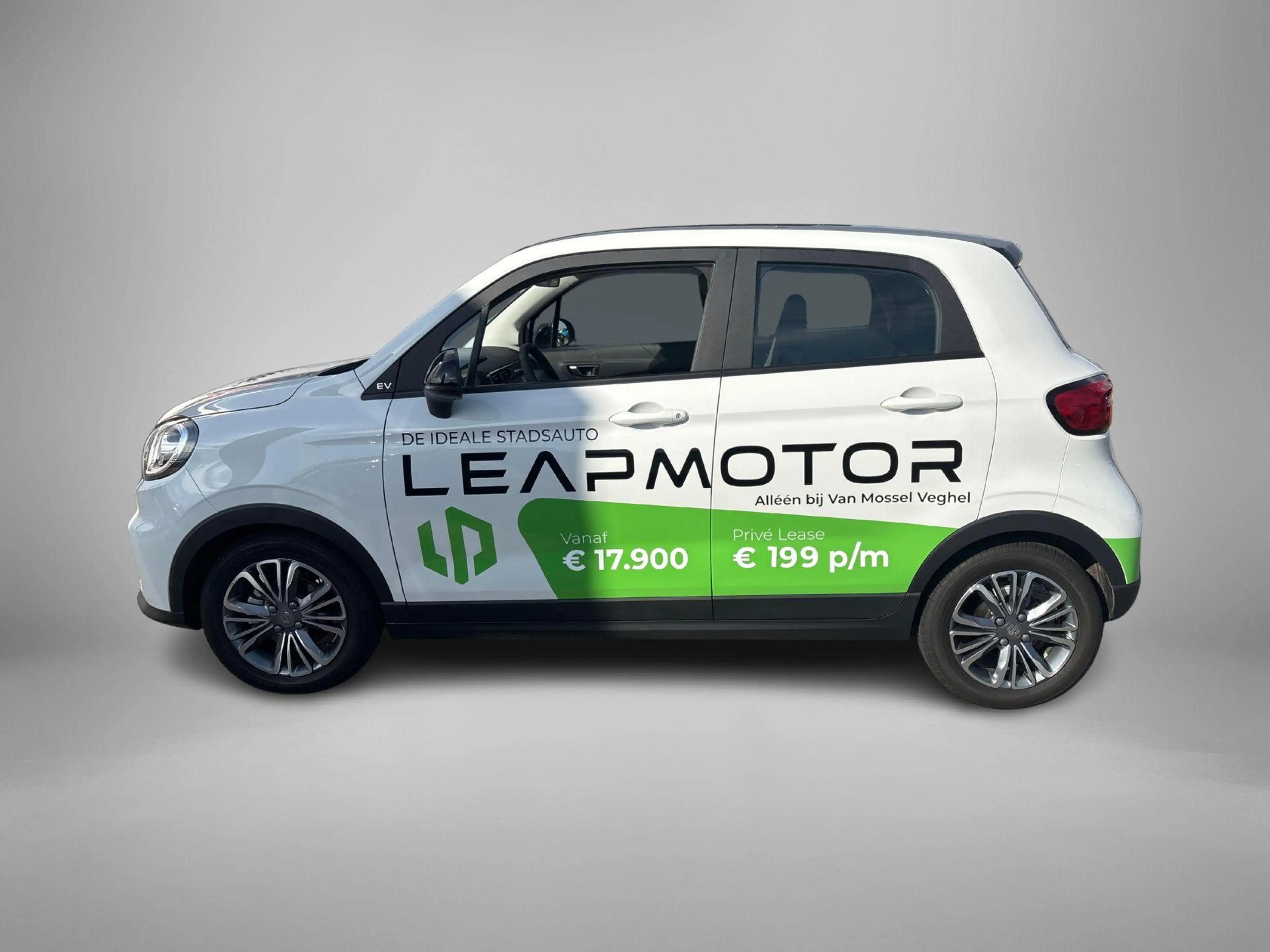 Leapmotor T03 Design 37.3 kWh | Parkeer camera | LM velgen | Pan — photo 8