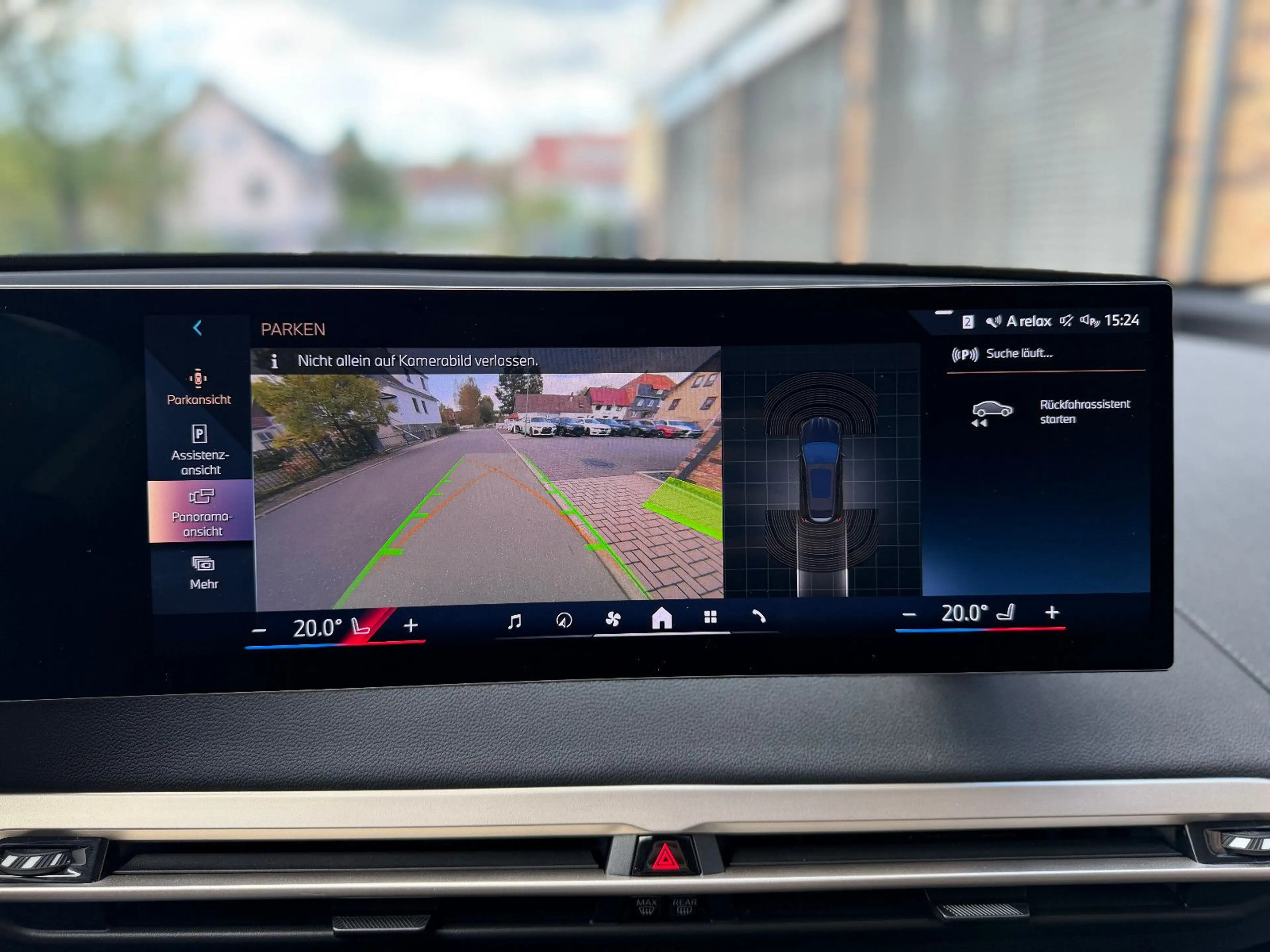 BMW iX 40 HUD DAProf LED Navi Parkassistent dt. Fhz — photo 22