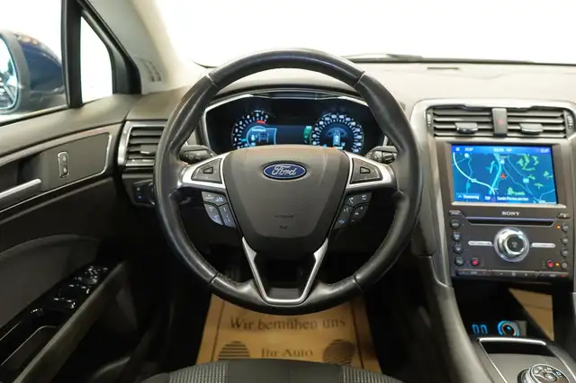 Ford Mondeo view 23