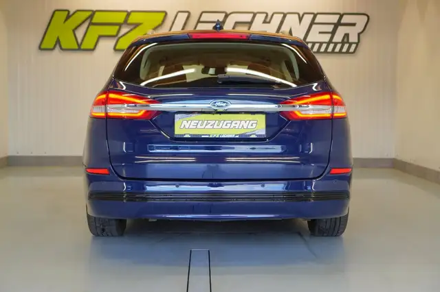 Ford Mondeo view 5