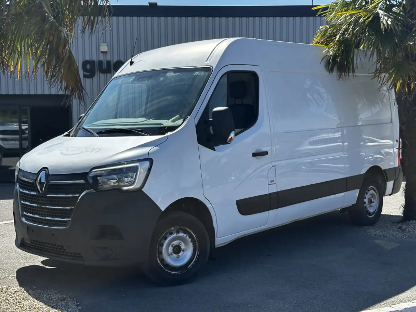 Renault Master F3300 L2H2 2.3 DCI 135CH GRAND CONFORT E6 Blanc - 1