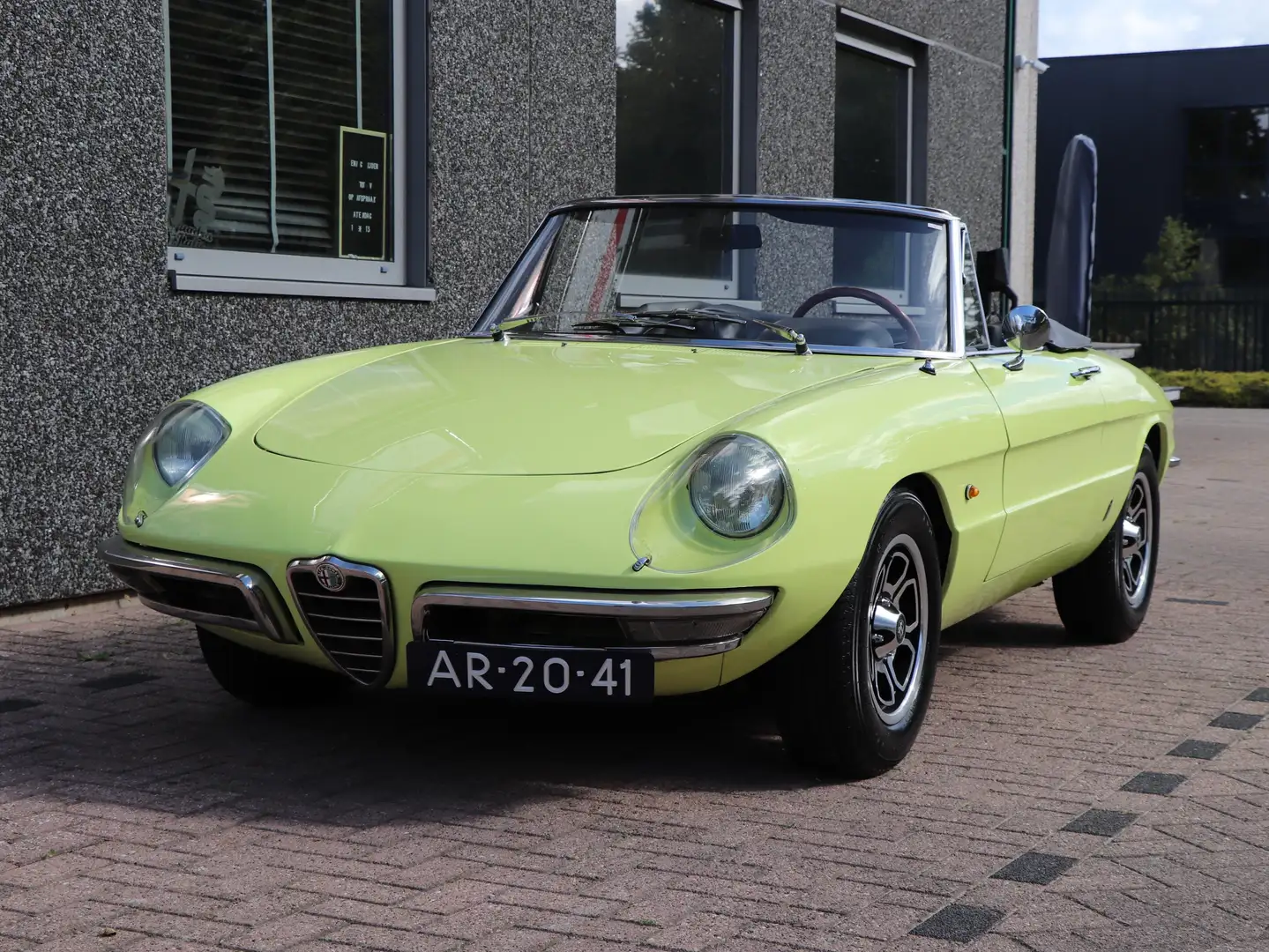 Alfa Romeo Spider 1750 duetto veloce Gelb - 2