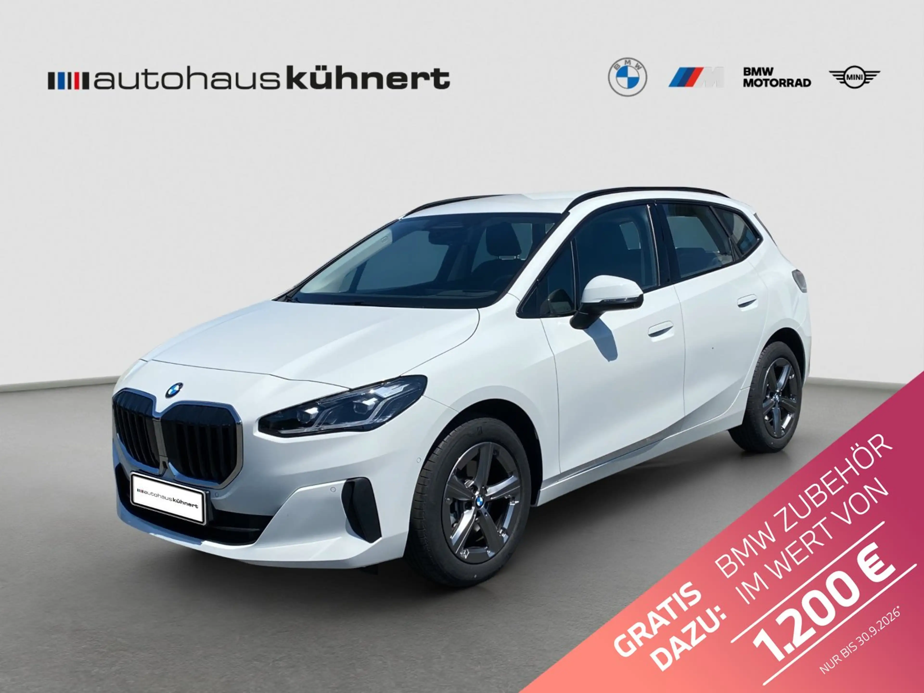 BMW 220 220d Active Tourer ACC SpurAss 360° AHK HUD HiFi N